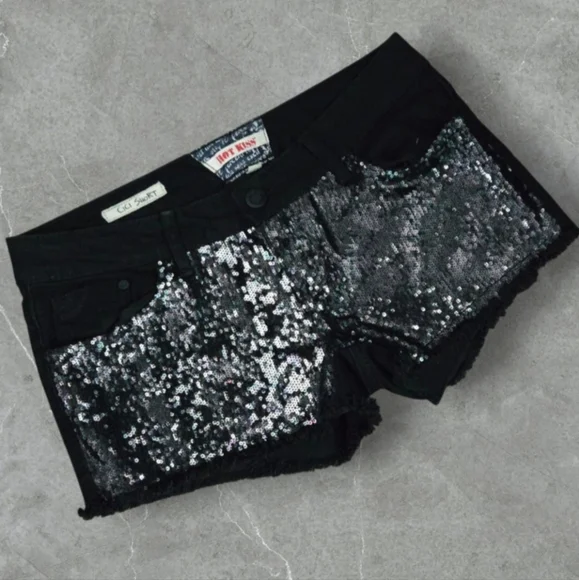 Y2K Hot Kiss Black LOW-RISE Denim Size 6-8 Silver Sequin Cici Glam Shorts - Picture 2 of 5